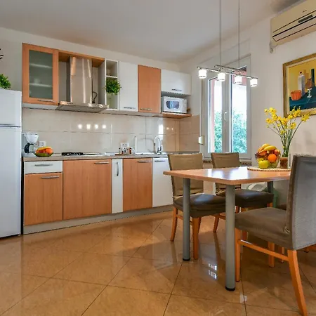 Biserka Stara Baška