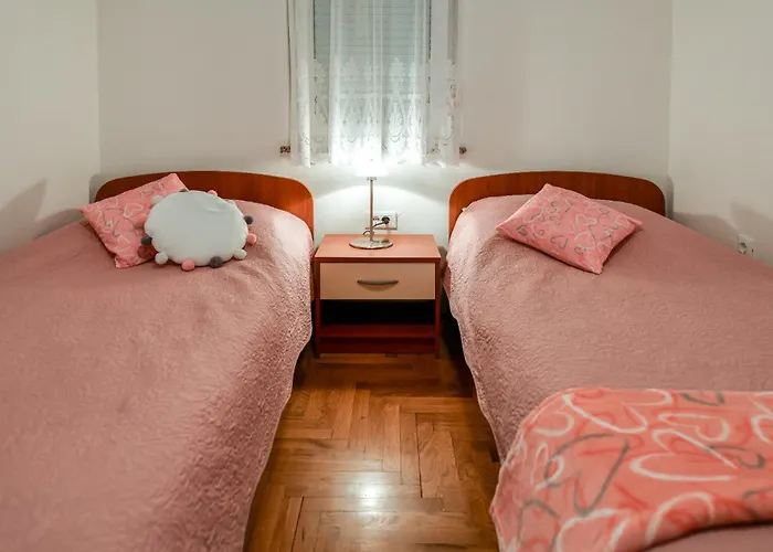 Apartman Biserka *